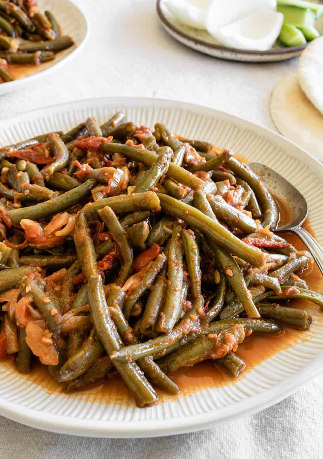 Lebanese Green Beans (Loubieh Bi Zeit) - Forks and Foliage